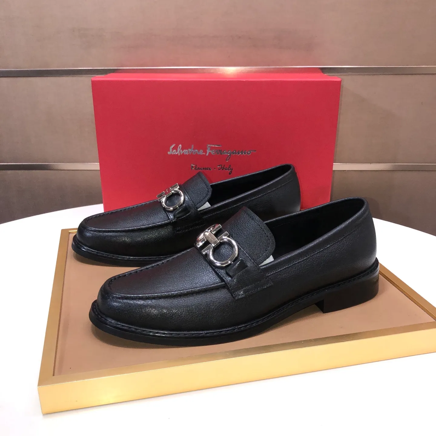 Men's shoes 💰460💰[Ferragamo/Ferragamo] The latest model in the counter. Original imported high-quality cowhide with open sides + imported sheep lining + original luxury metal buckle + original combination outsole. Comparison without pressure 38–44🎉